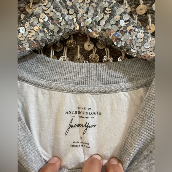 🩶🤍💛 EUC Art of Anthropologie by Jason Yun gray bird print sweatshirt sz S - Picture 3 of 8